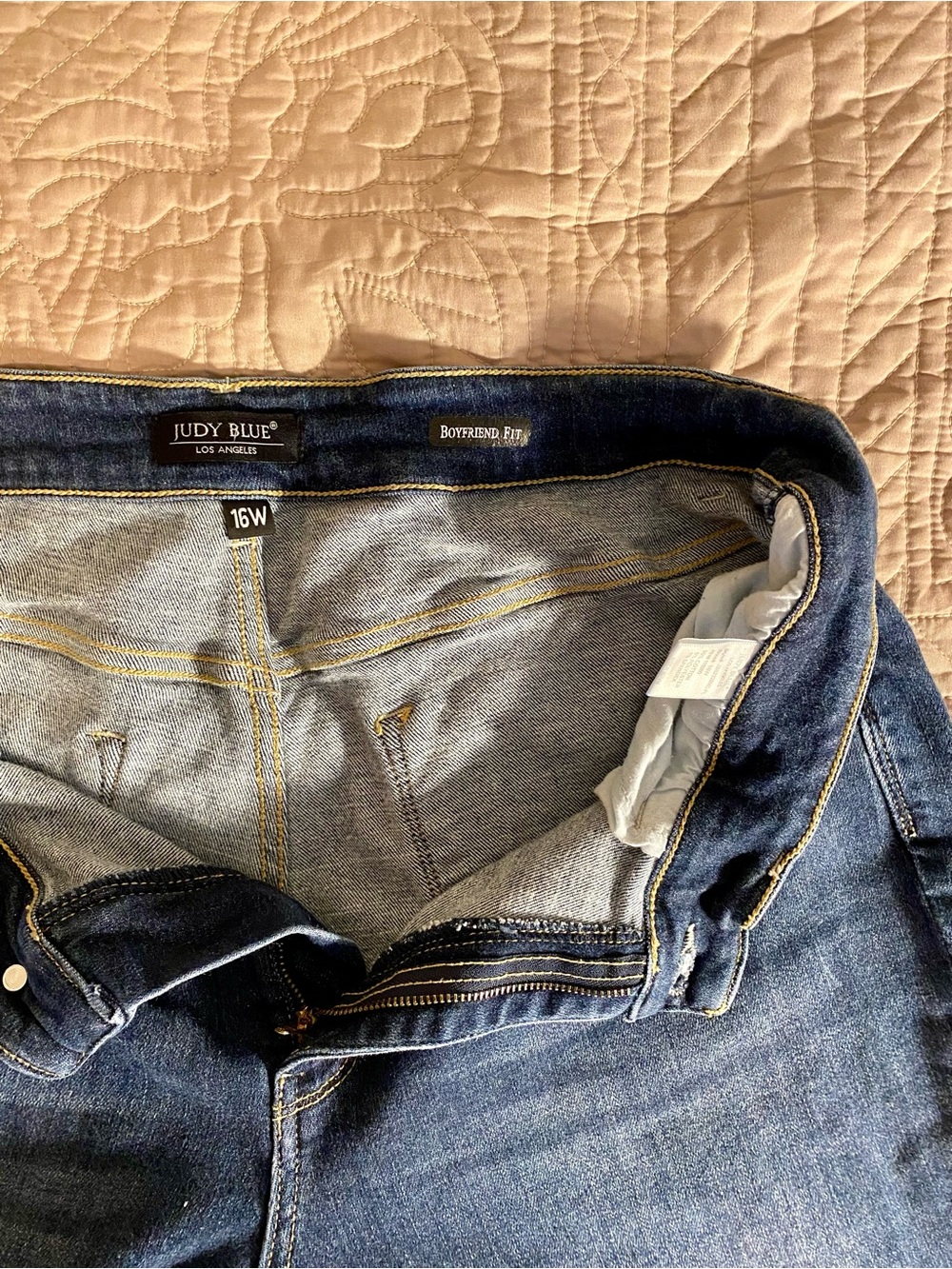 Judy Blue Dark Blue Distressed boyfriend cut - Picture 6 of 6